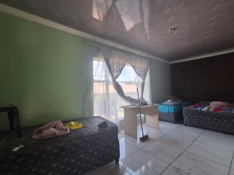 10 Bedroom Property for Sale in Bedworth Park Gauteng