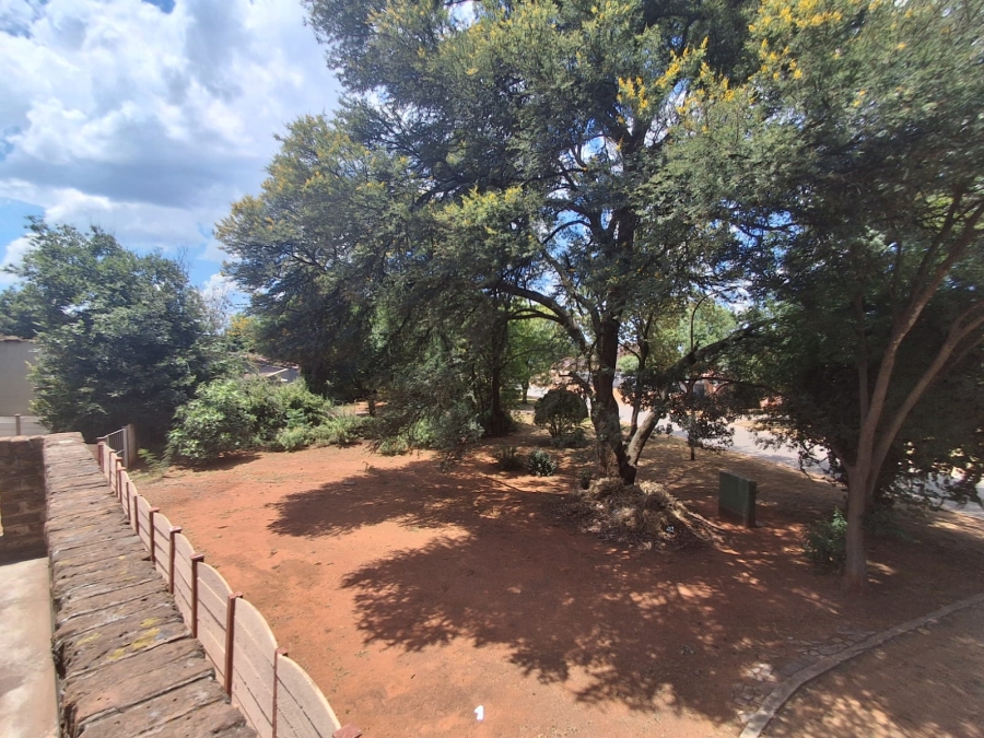 10 Bedroom Property for Sale in Bedworth Park Gauteng