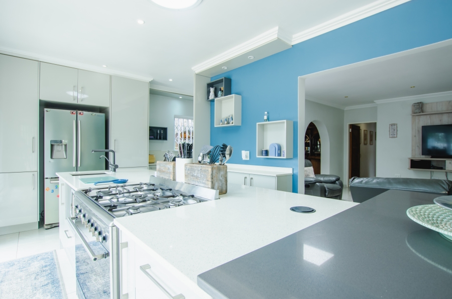 5 Bedroom Property for Sale in Rynfield Gauteng