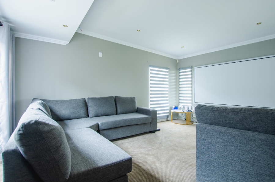 5 Bedroom Property for Sale in Rynfield Gauteng