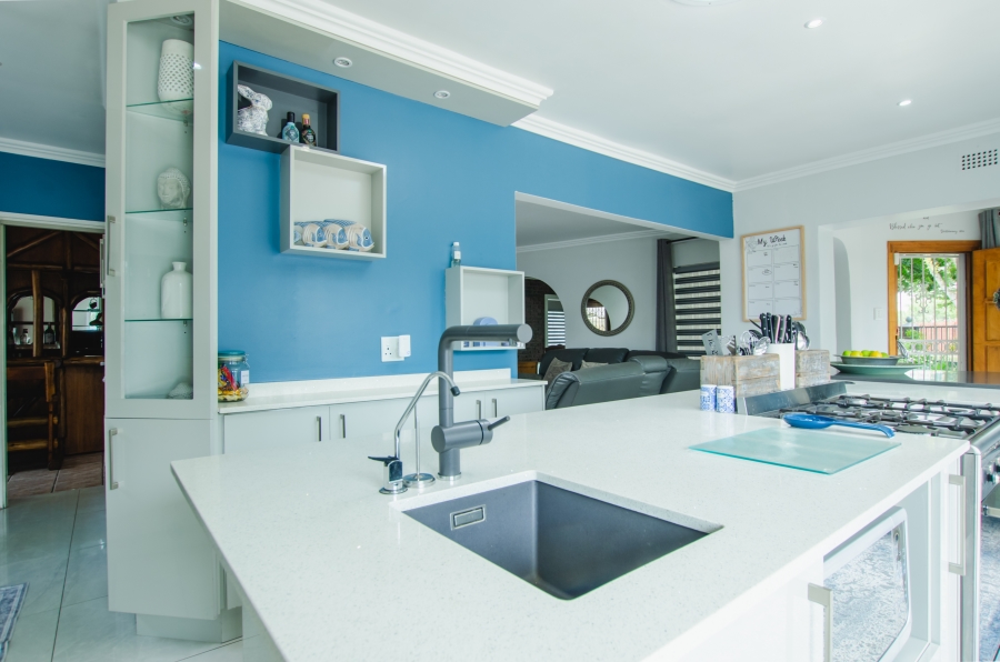 5 Bedroom Property for Sale in Rynfield Gauteng