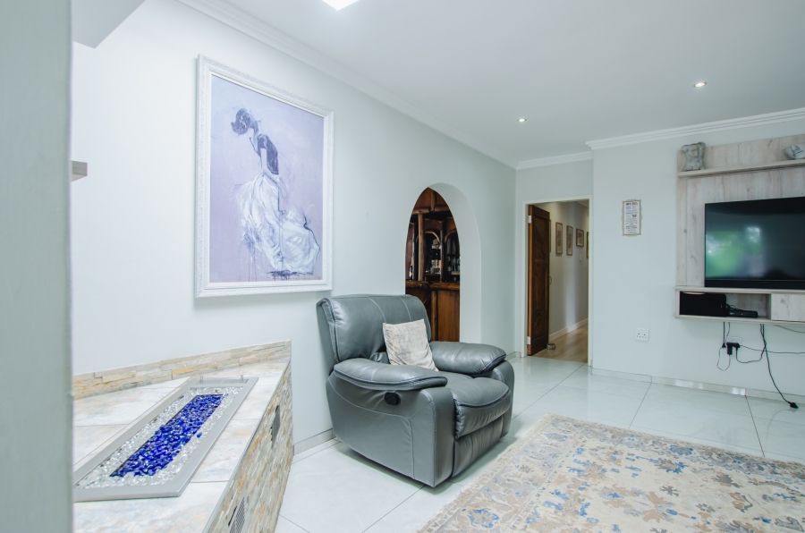 5 Bedroom Property for Sale in Rynfield Gauteng