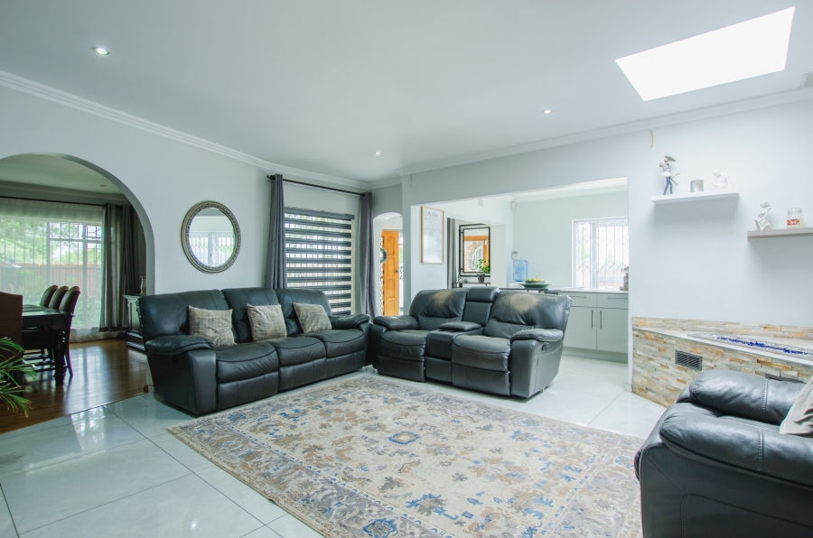 5 Bedroom Property for Sale in Rynfield Gauteng