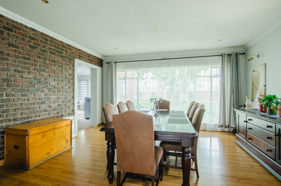 5 Bedroom Property for Sale in Rynfield Gauteng