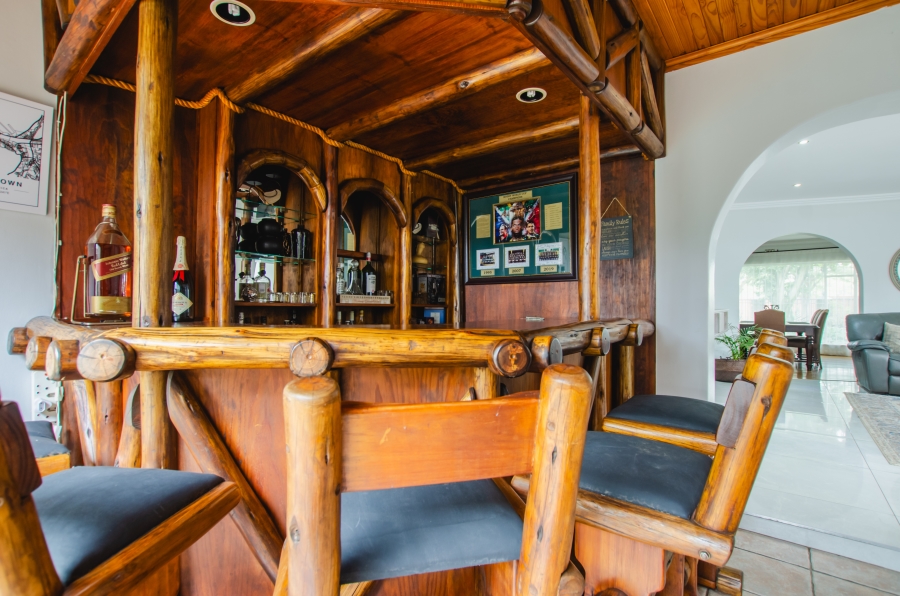 5 Bedroom Property for Sale in Rynfield Gauteng