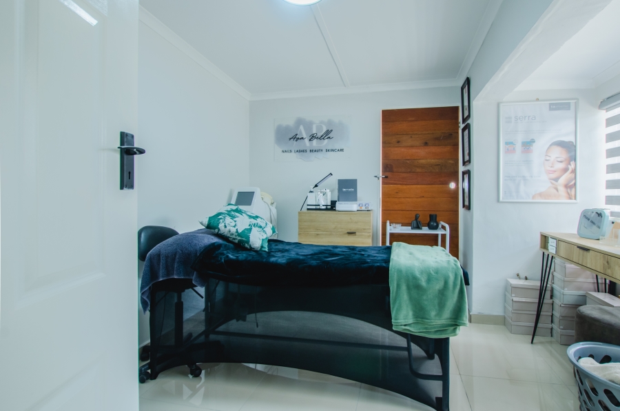 5 Bedroom Property for Sale in Rynfield Gauteng