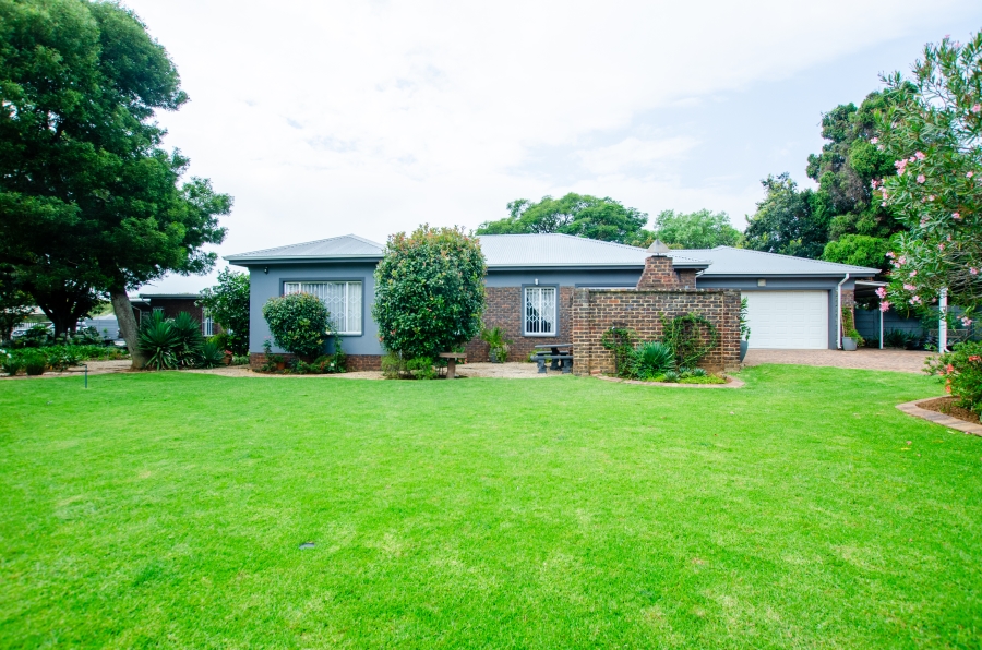 5 Bedroom Property for Sale in Rynfield Gauteng