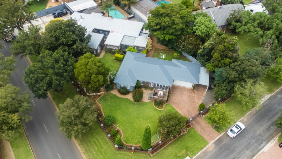 5 Bedroom Property for Sale in Rynfield Gauteng