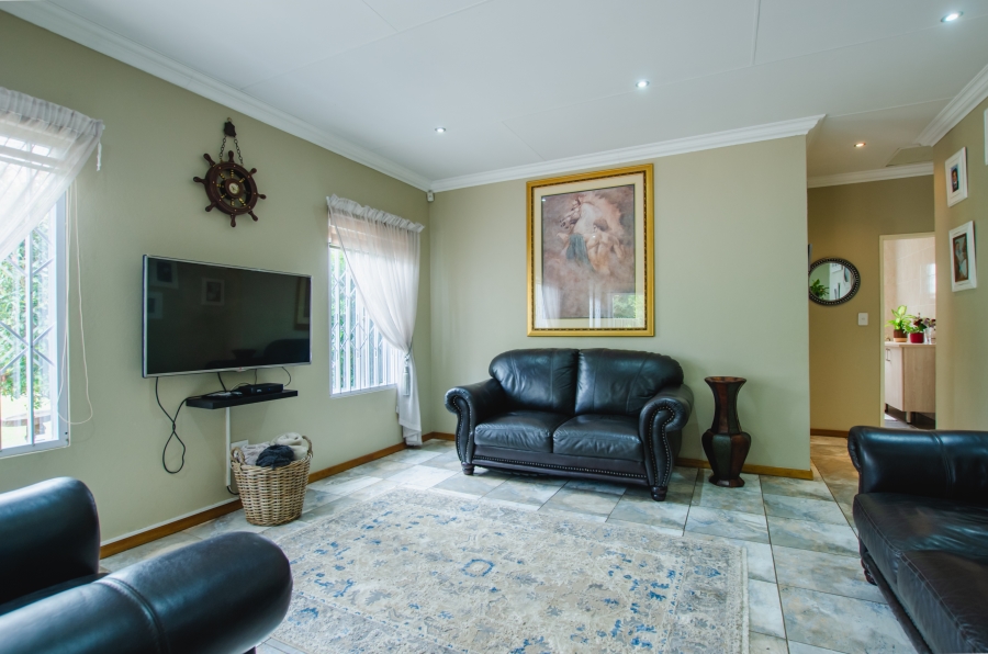 5 Bedroom Property for Sale in Rynfield Gauteng