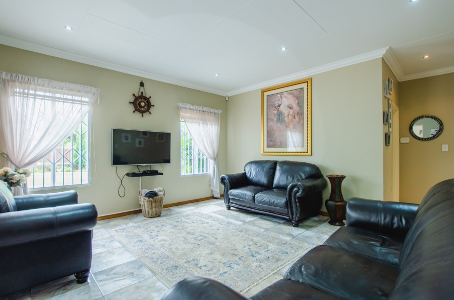 5 Bedroom Property for Sale in Rynfield Gauteng