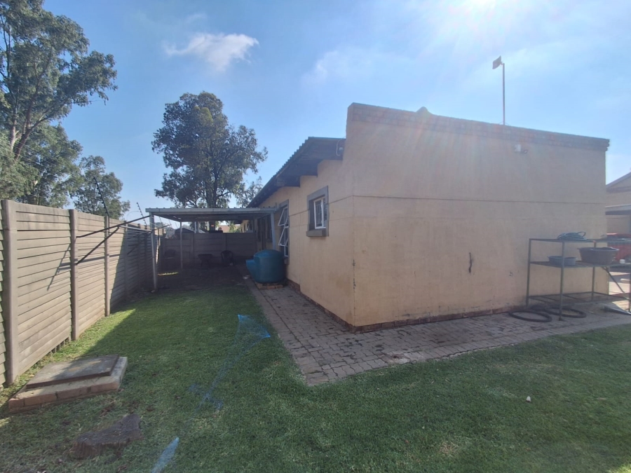 2 Bedroom Property for Sale in Riversdale Gauteng