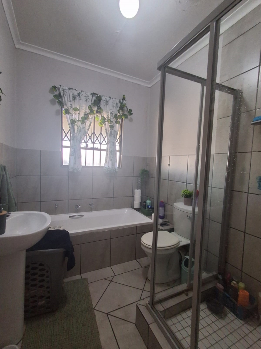 2 Bedroom Property for Sale in Riversdale Gauteng