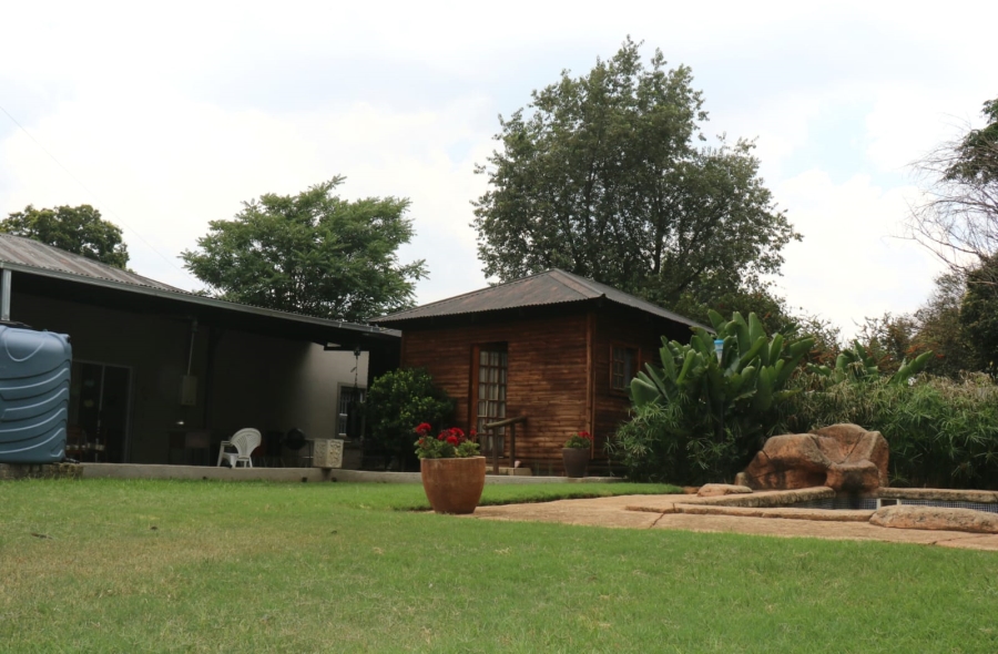 5 Bedroom Property for Sale in Rensburg Gauteng
