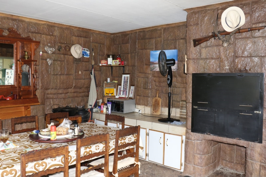 5 Bedroom Property for Sale in Rensburg Gauteng