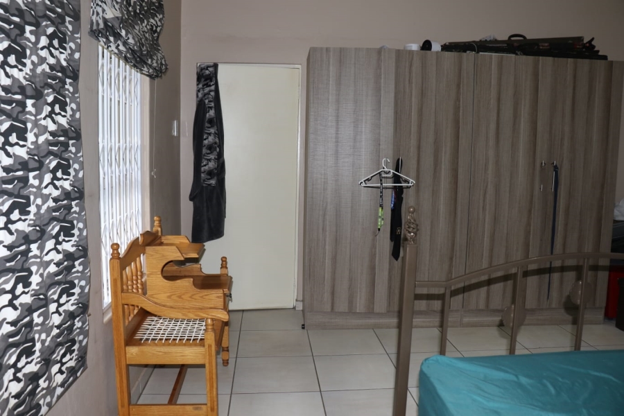 5 Bedroom Property for Sale in Rensburg Gauteng