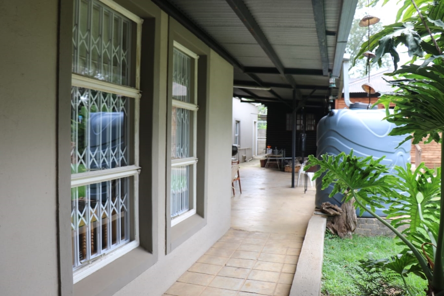 5 Bedroom Property for Sale in Rensburg Gauteng