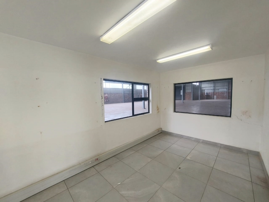 To Let commercial Property for Rent in Roodepoort Gauteng