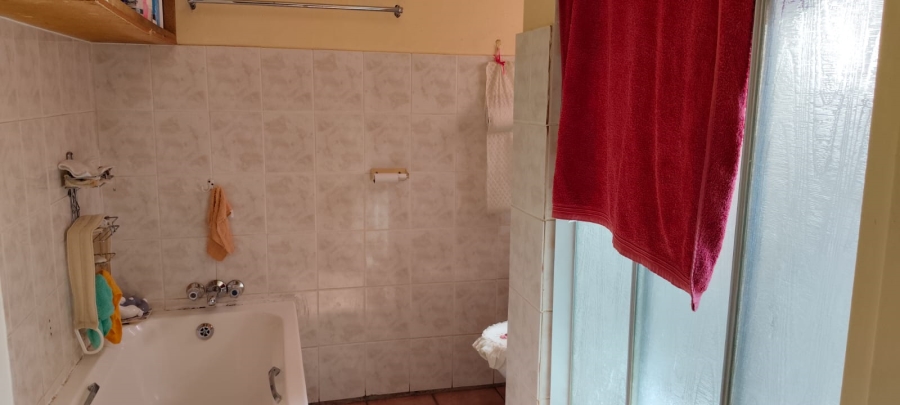 4 Bedroom Property for Sale in Carletonville Central Gauteng