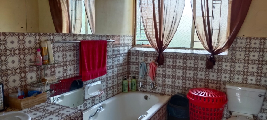 4 Bedroom Property for Sale in Carletonville Central Gauteng