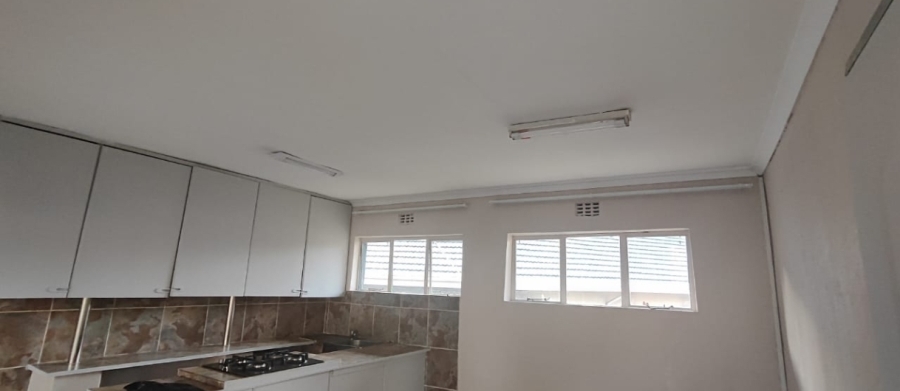 To Let 1 Bedroom Property for Rent in Glen Austin Gauteng