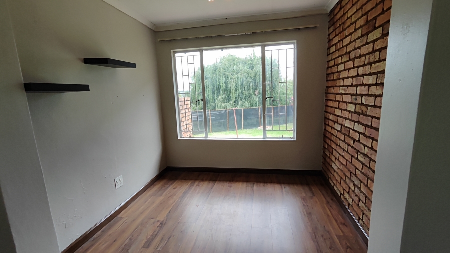 To Let 3 Bedroom Property for Rent in President Park Gauteng