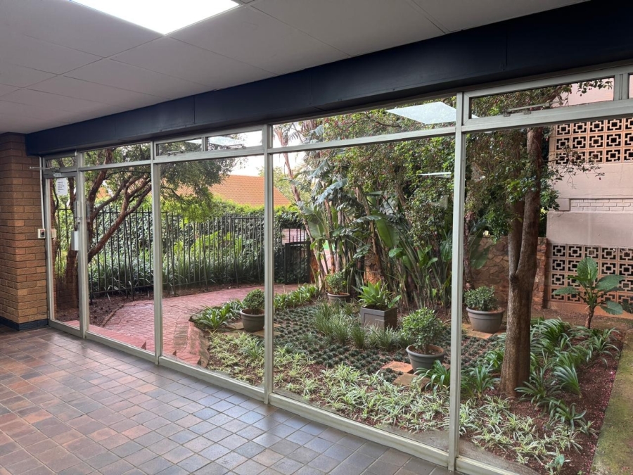 1 Bedroom Property for Sale in La Montagne Gauteng