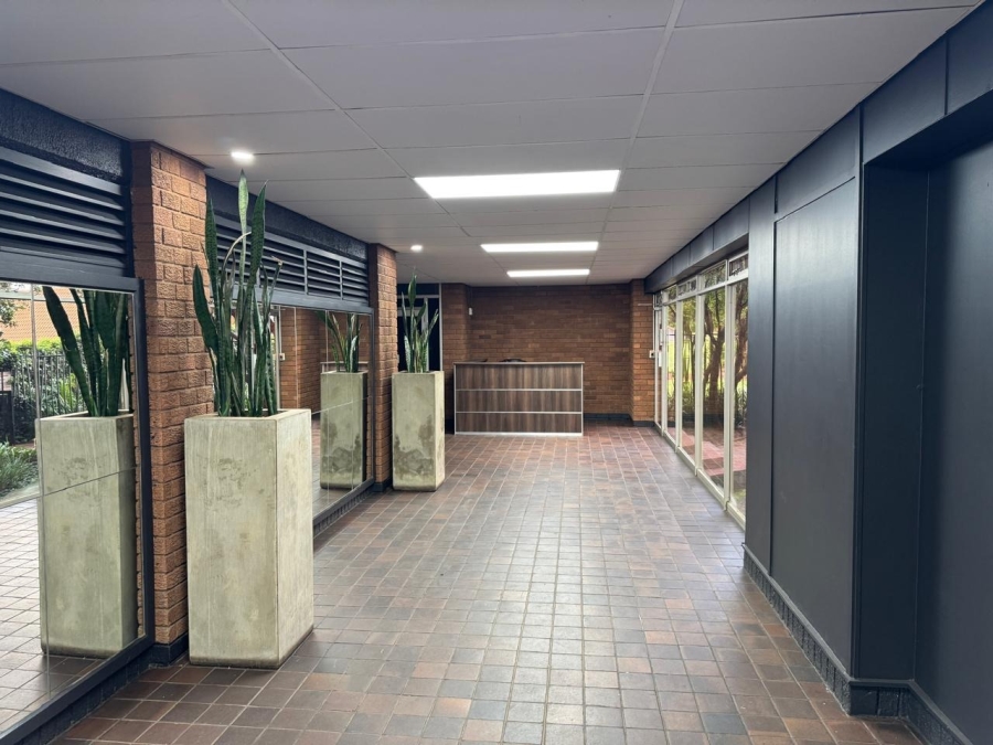 1 Bedroom Property for Sale in La Montagne Gauteng