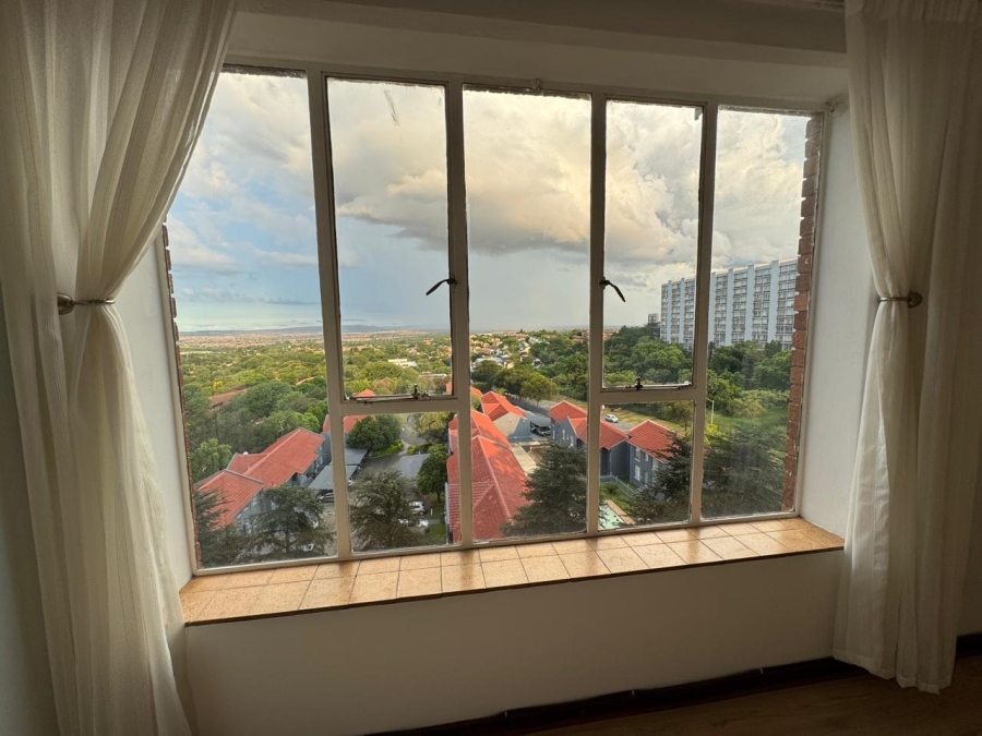 1 Bedroom Property for Sale in La Montagne Gauteng