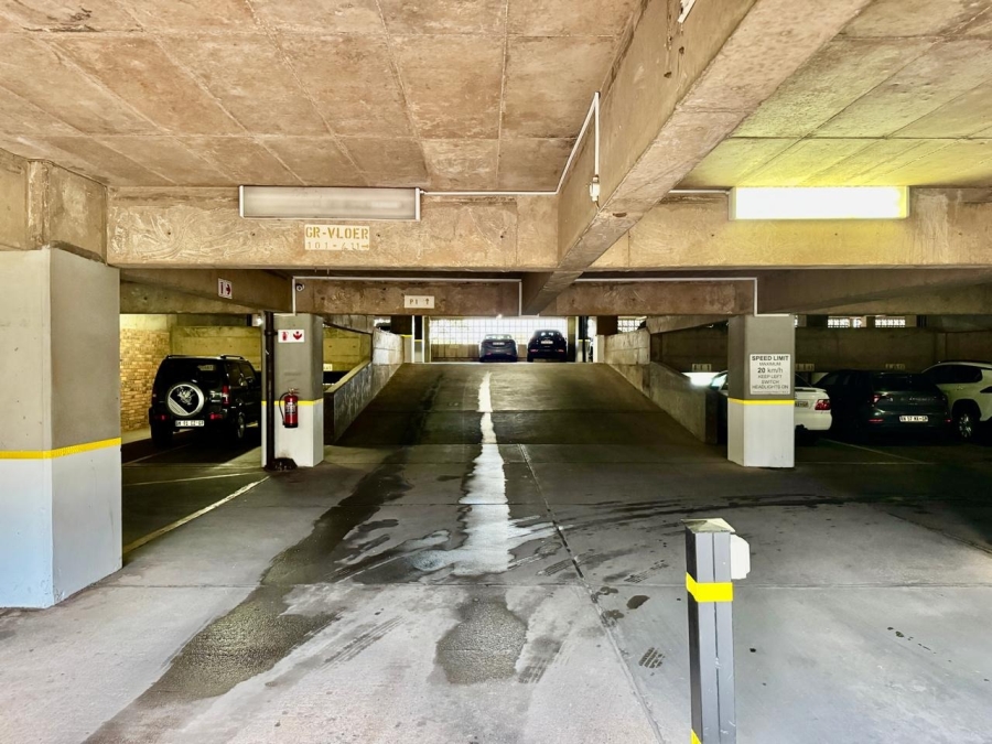 1 Bedroom Property for Sale in La Montagne Gauteng