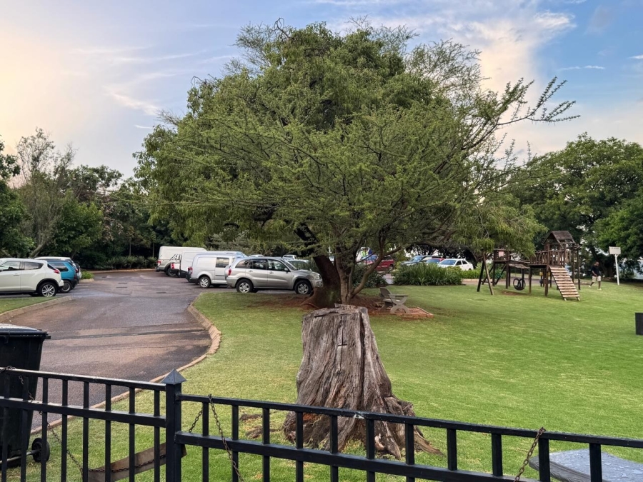 1 Bedroom Property for Sale in La Montagne Gauteng