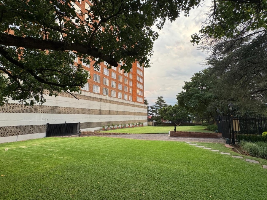 1 Bedroom Property for Sale in La Montagne Gauteng