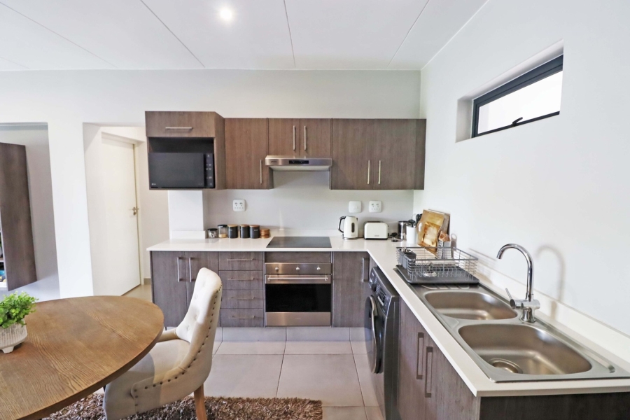 2 Bedroom Property for Sale in Bryanston Gauteng