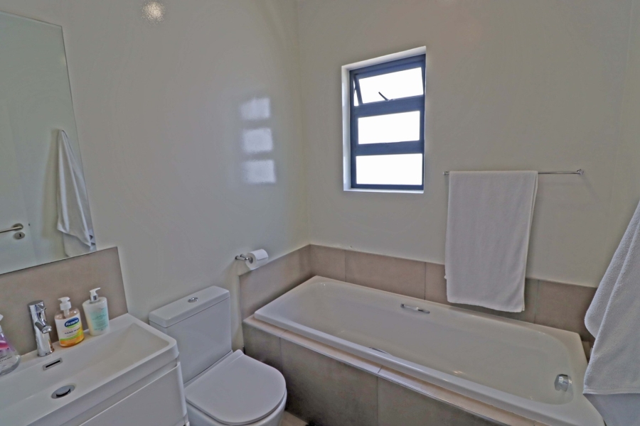 2 Bedroom Property for Sale in Bryanston Gauteng