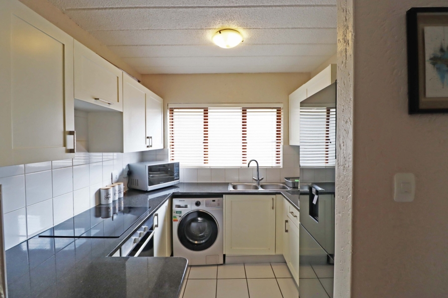 2 Bedroom Property for Sale in Bryanston Gauteng