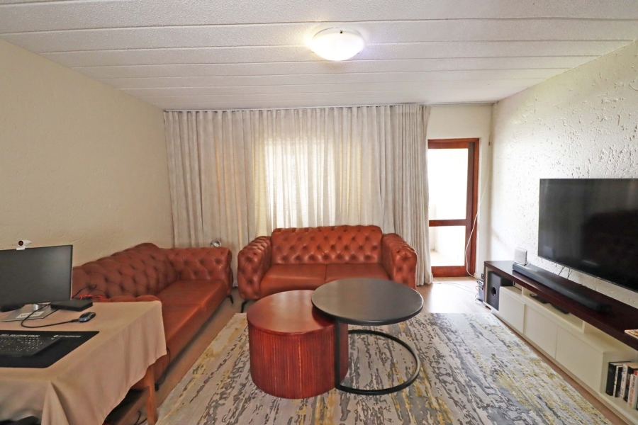 2 Bedroom Property for Sale in Bryanston Gauteng