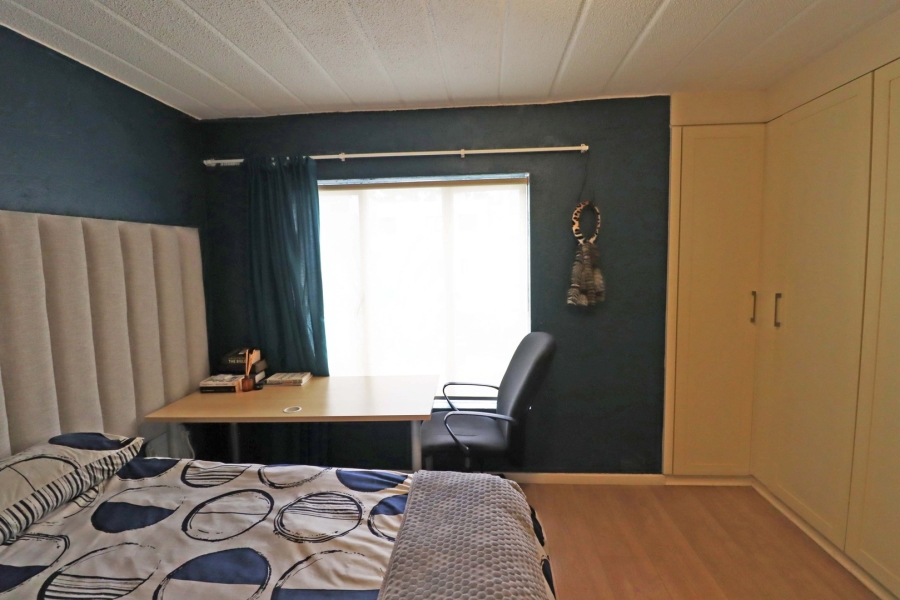 2 Bedroom Property for Sale in Bryanston Gauteng