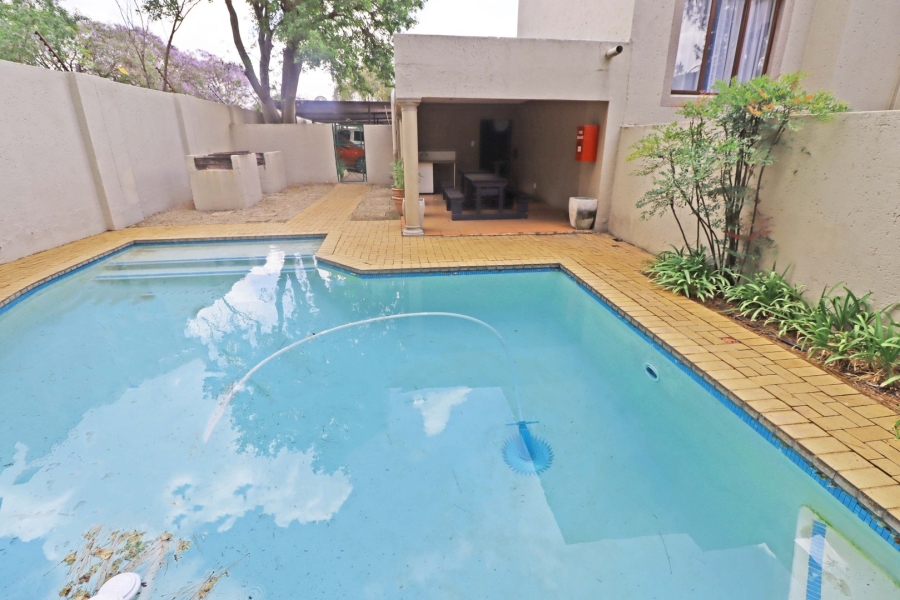 2 Bedroom Property for Sale in Bryanston Gauteng