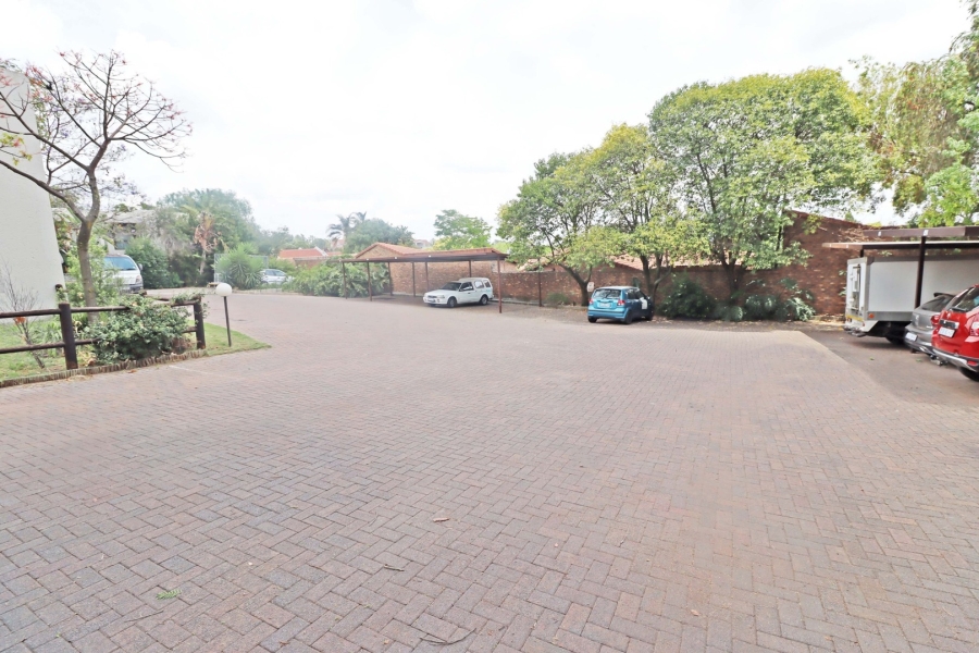 2 Bedroom Property for Sale in Bryanston Gauteng