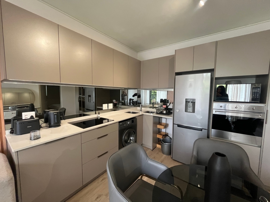 To Let 2 Bedroom Property for Rent in Rosebank Gauteng