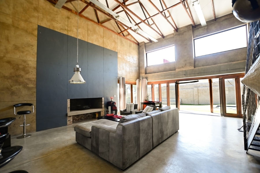 To Let 5 Bedroom Property for Rent in Sable Hills Gauteng