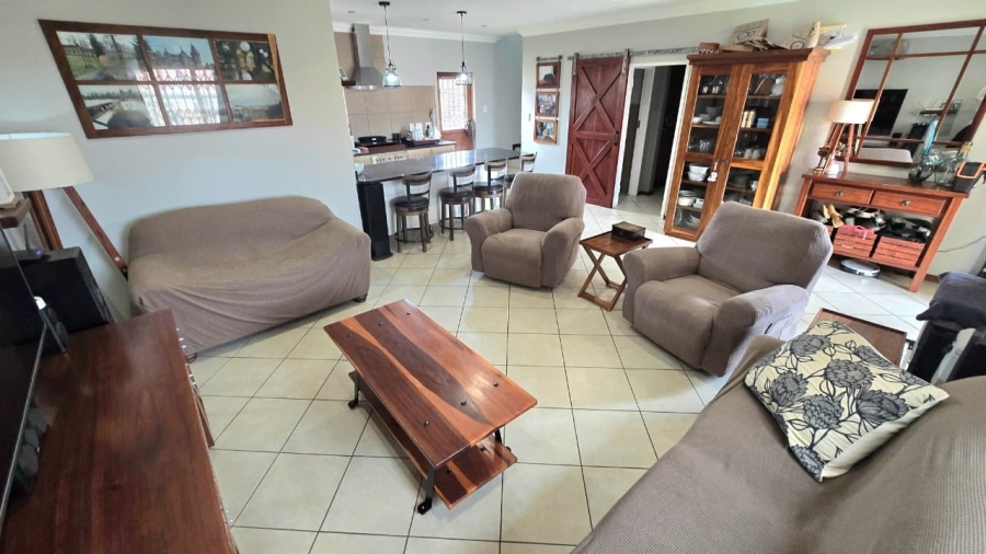 3 Bedroom Property for Sale in Monavoni Gauteng