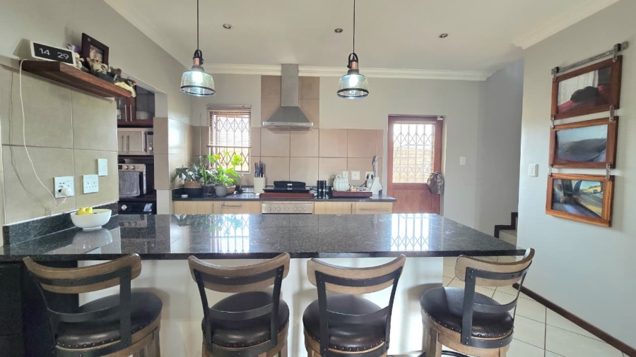 3 Bedroom Property for Sale in Monavoni Gauteng