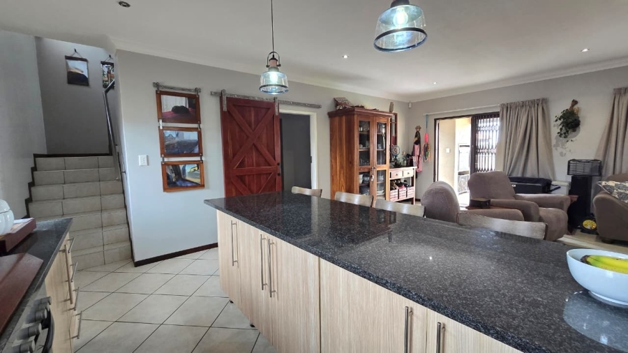 3 Bedroom Property for Sale in Monavoni Gauteng