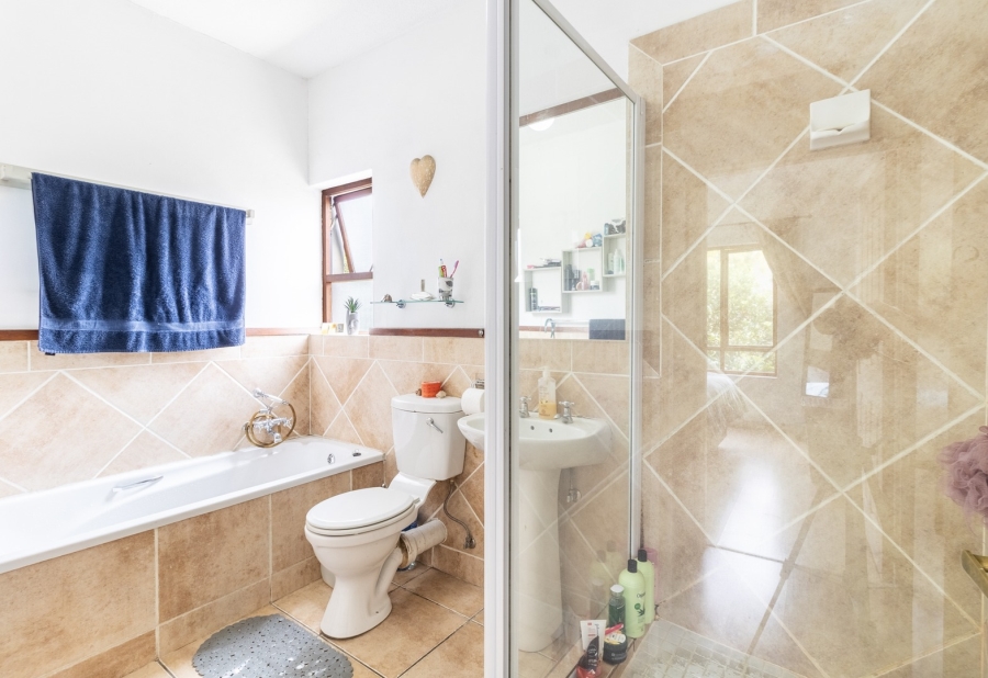 1 Bedroom Property for Sale in Lonehill Gauteng