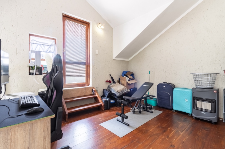 1 Bedroom Property for Sale in Lonehill Gauteng