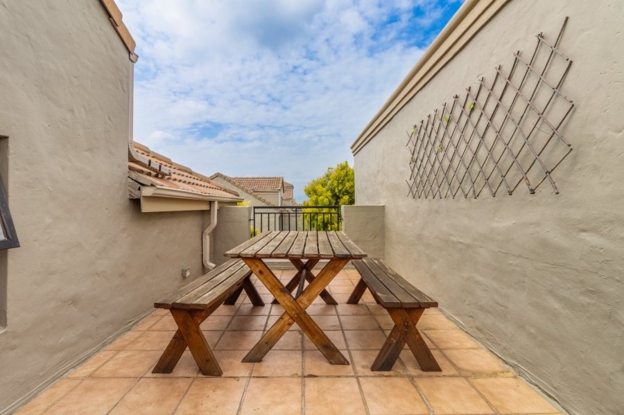 1 Bedroom Property for Sale in Lonehill Gauteng