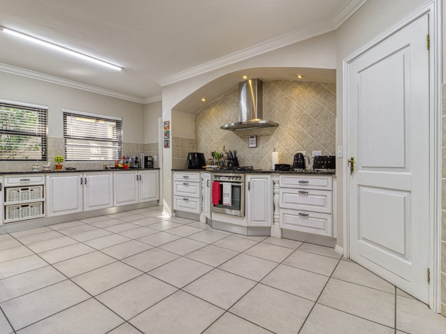 To Let 5 Bedroom Property for Rent in Dainfern Golf Estate Gauteng