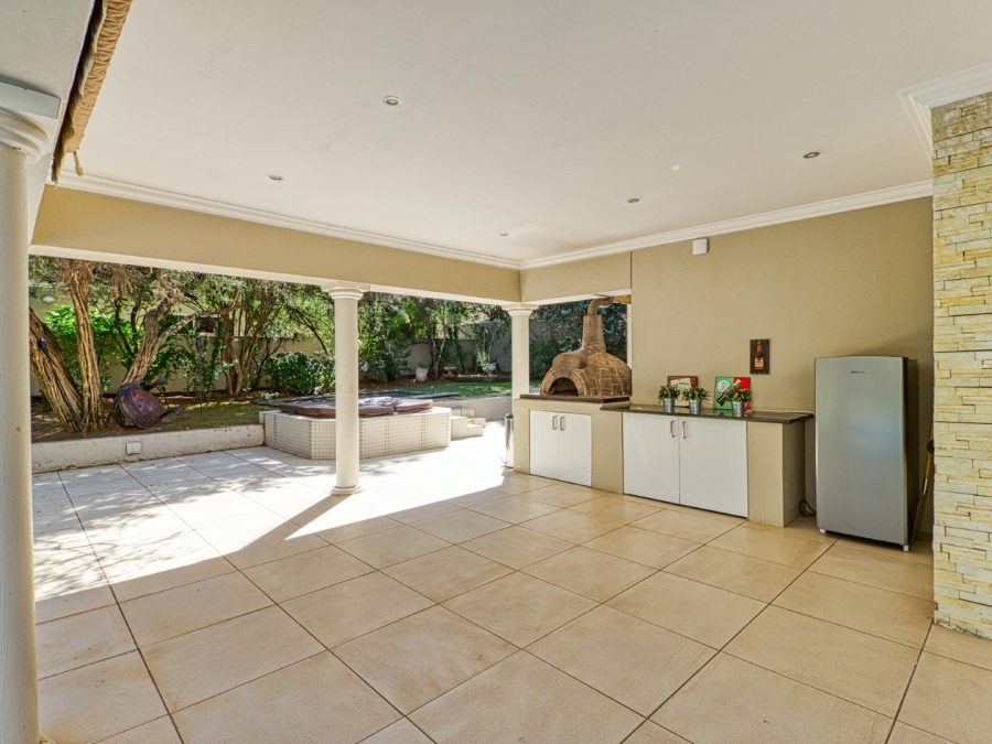 To Let 5 Bedroom Property for Rent in Dainfern Golf Estate Gauteng