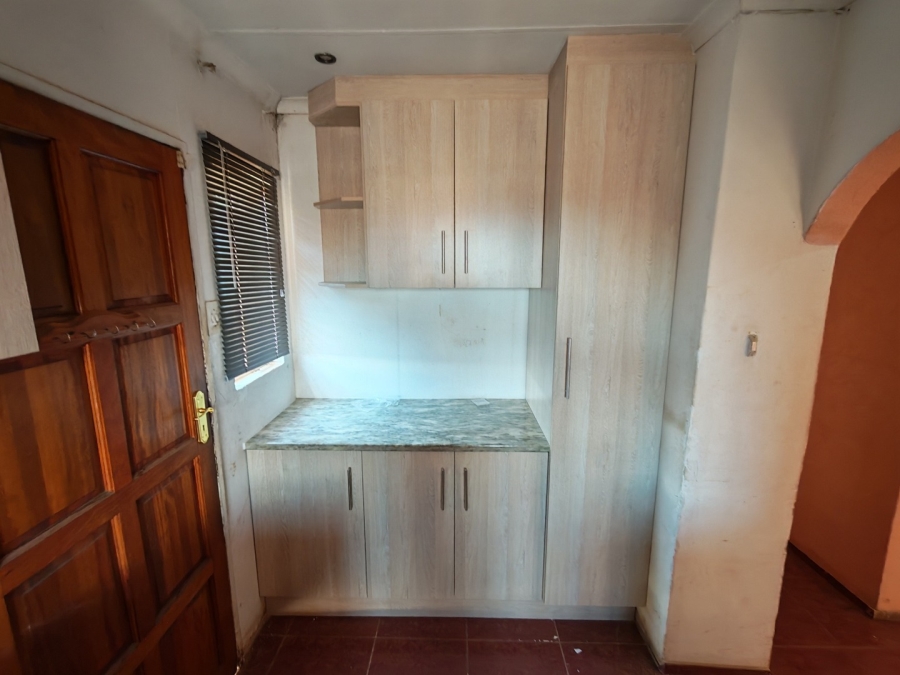 To Let 3 Bedroom Property for Rent in Palm Ridge Gauteng