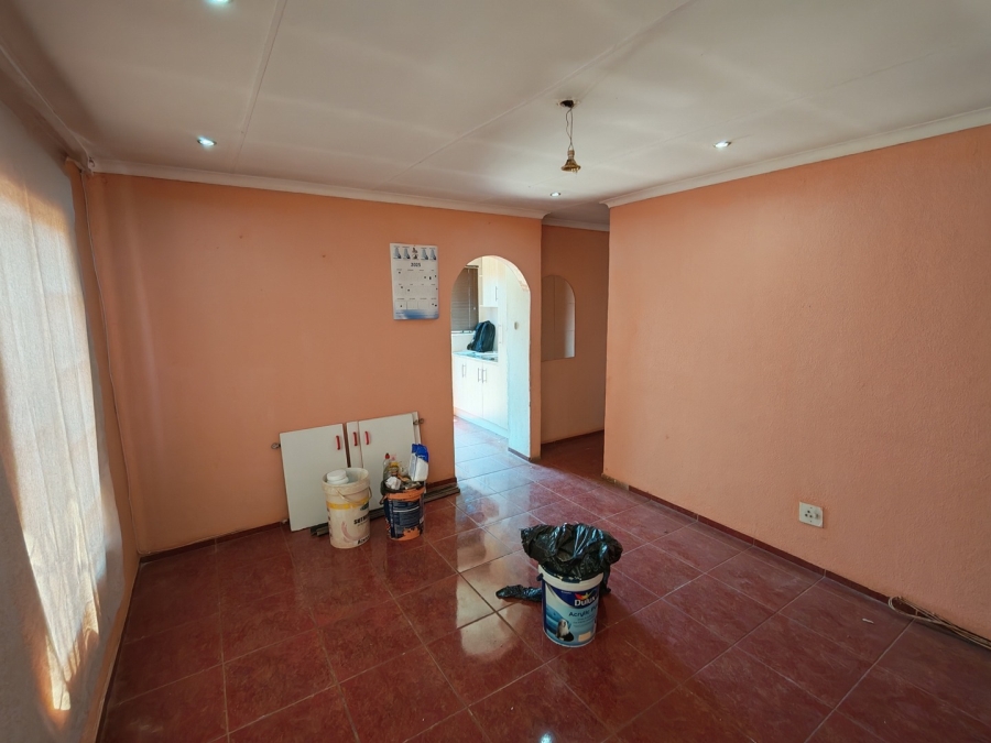 To Let 3 Bedroom Property for Rent in Palm Ridge Gauteng